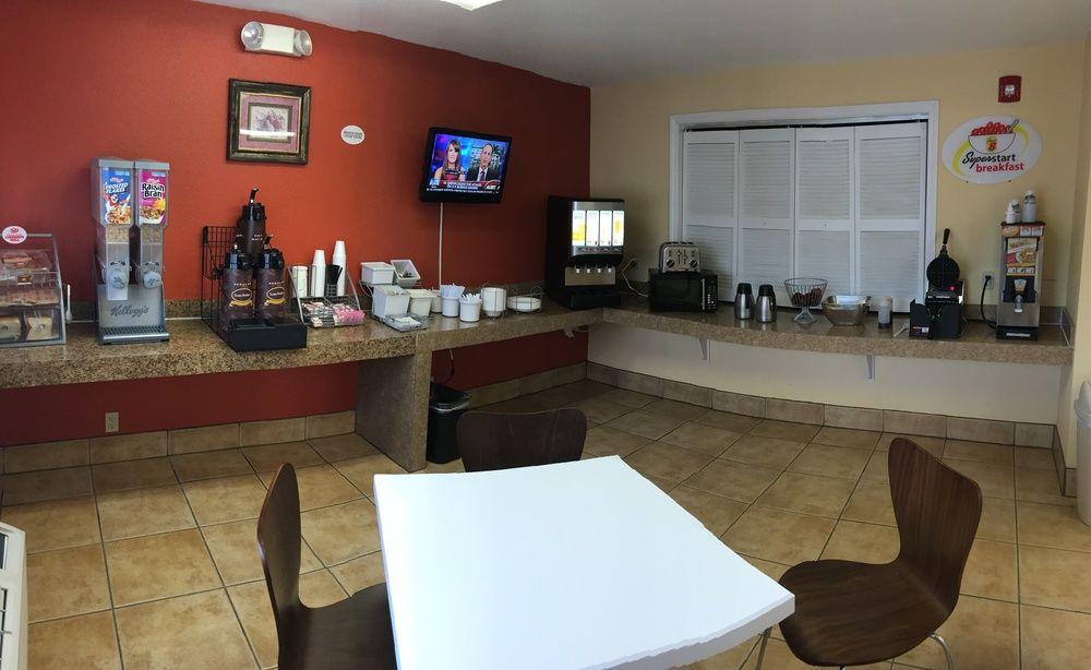 Super 8 By Wyndham Baton Rouge/I-10 Motel Inniswold Luaran gambar